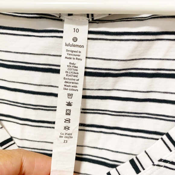 Lululemon White Stripped Size 10  Women’s Top. - Picture 8 of 8